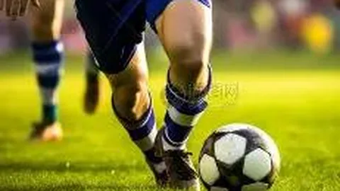 荷蘭2025歐預賽力挫希臘，3-0大勝，加克波獨中三元，半場即奠定勝局！