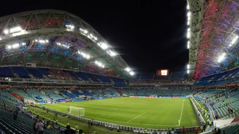 巴薩力邀小克魯伊夫擔任教練，但被其婉言謝絕